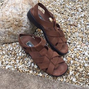 Natural sport sandals